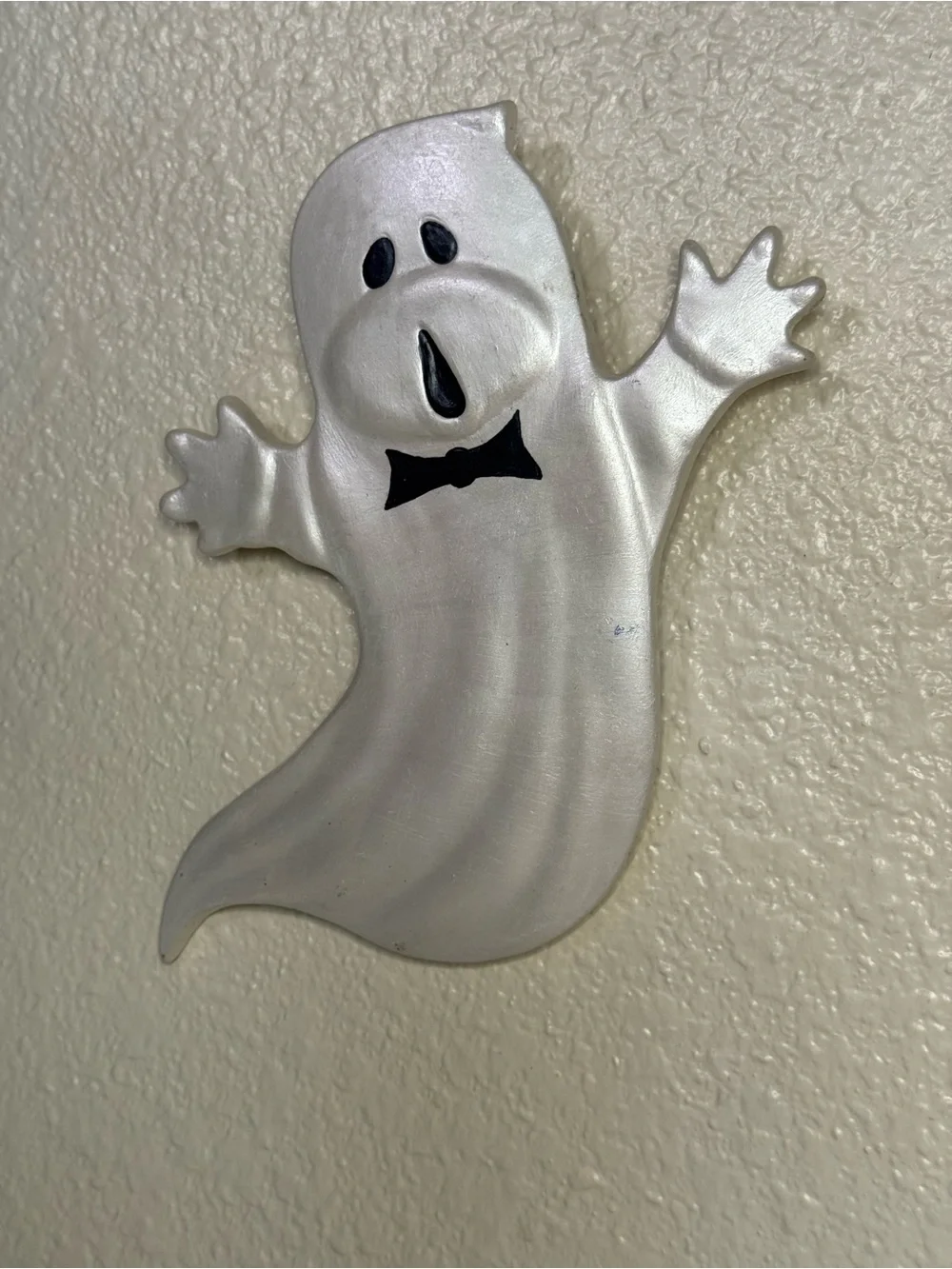 Vintage Silver Ghost Wall Accent - Decorative Home Wall Decor